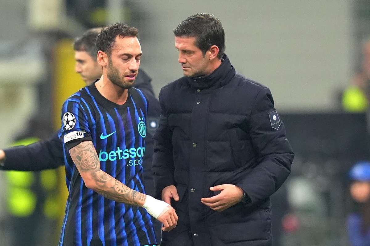 Inter anunta Calhanoglu indisponibil pentru Chivu urmatoarea perioada