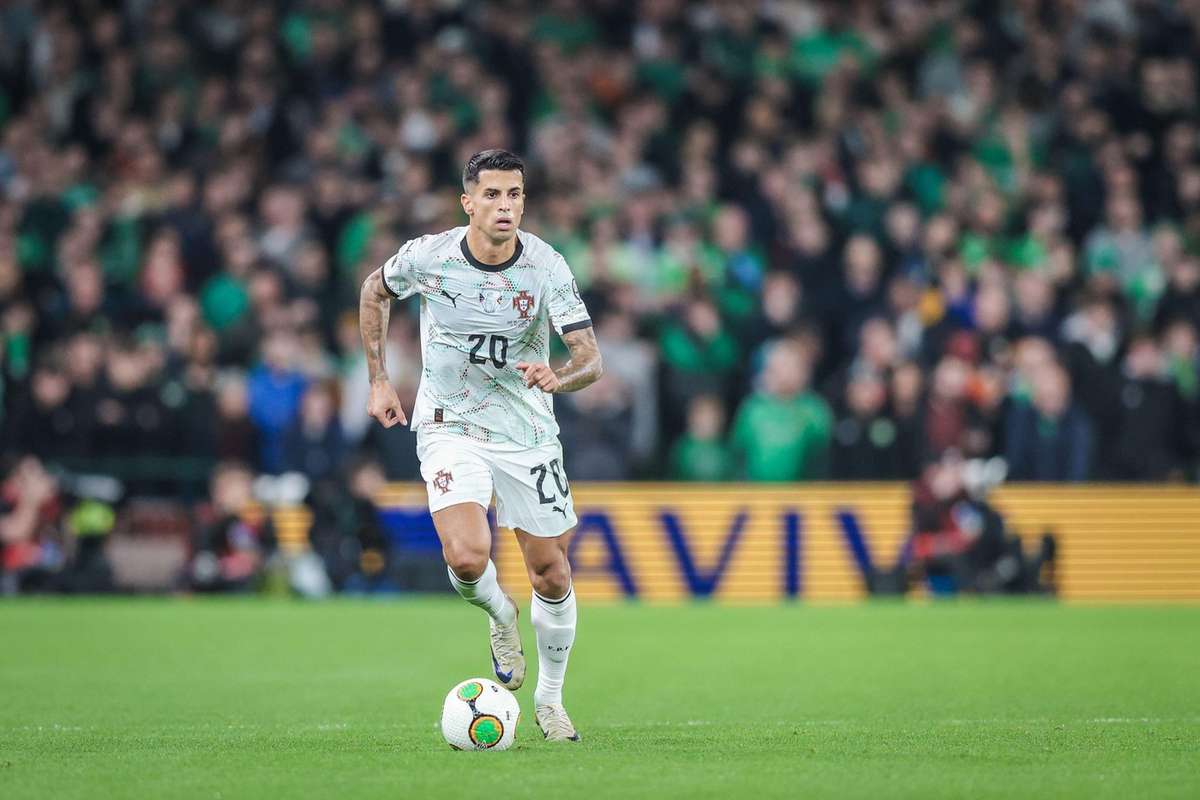 Inter negociaza transferul unui fost jucator de la City