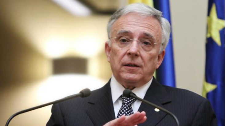 Mugur Iasarescu anunta trecerea Romaniei la euro