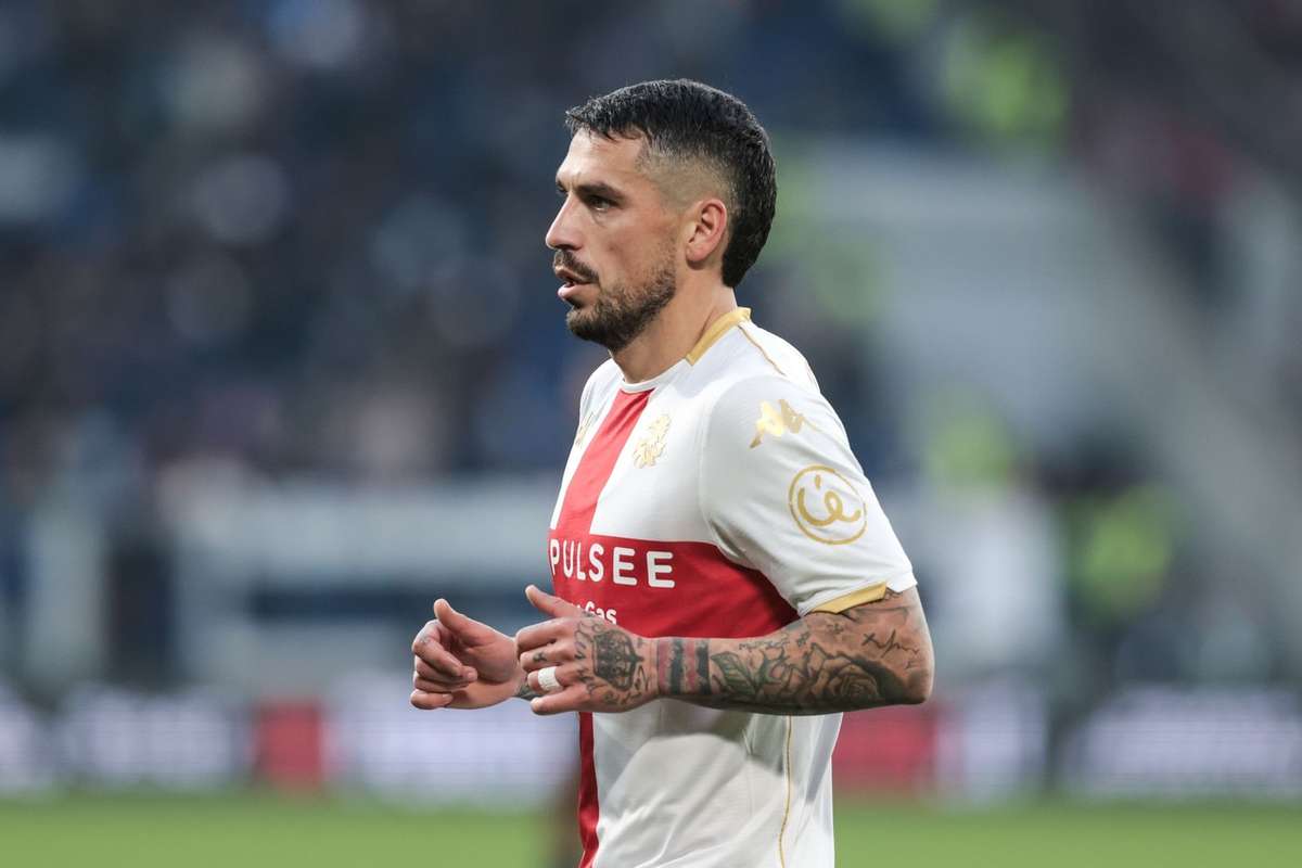 Nicolae Stanciu tot mai aproape de despartire de Genoa