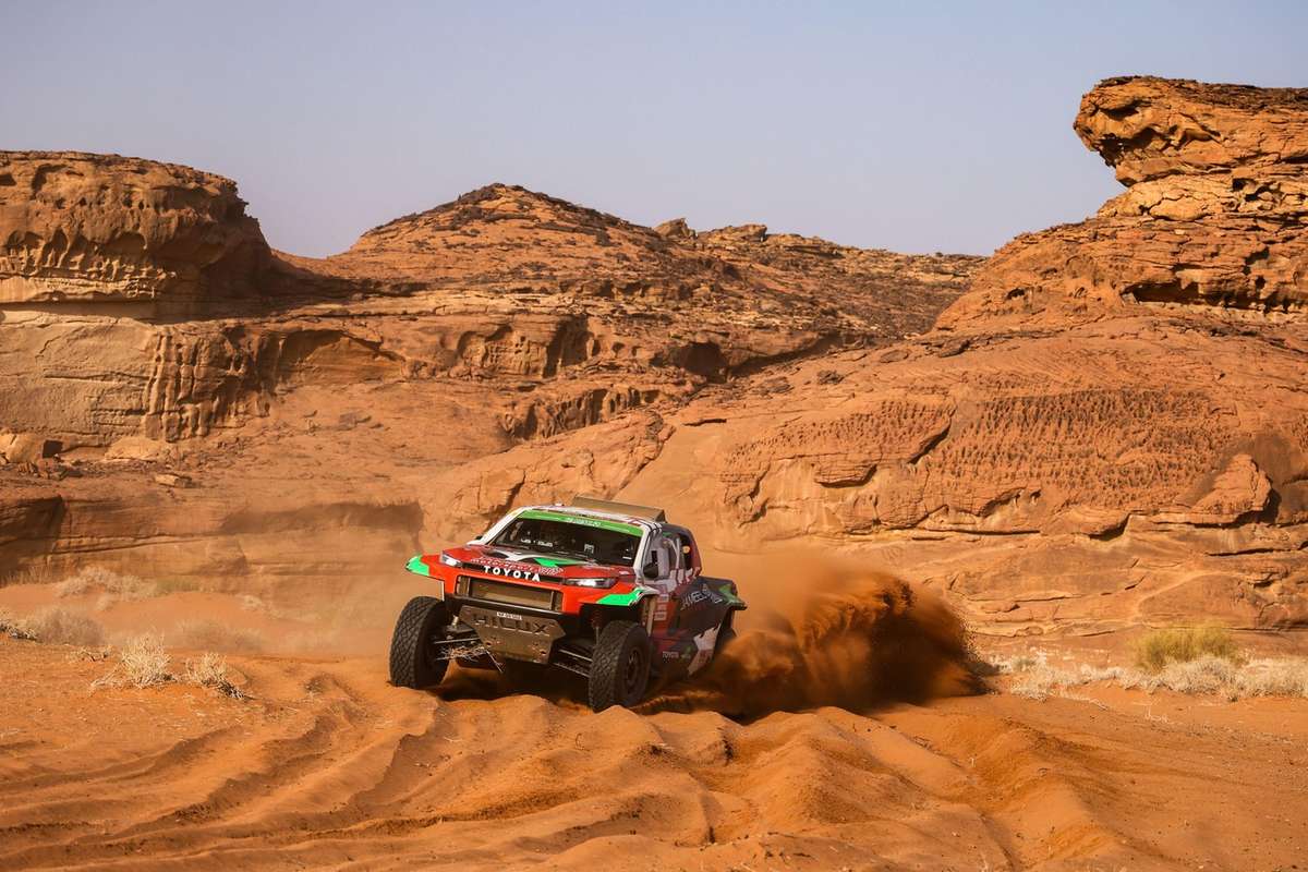 Sauditul Yazeed Al Rajhi a abandonat in Dakar