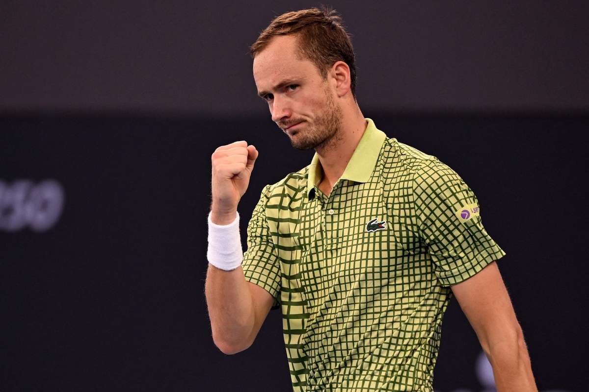 Tennis Tracker Medvedev invinge usor pe Tiafoe Pegula meci lung cu Kalinskaya