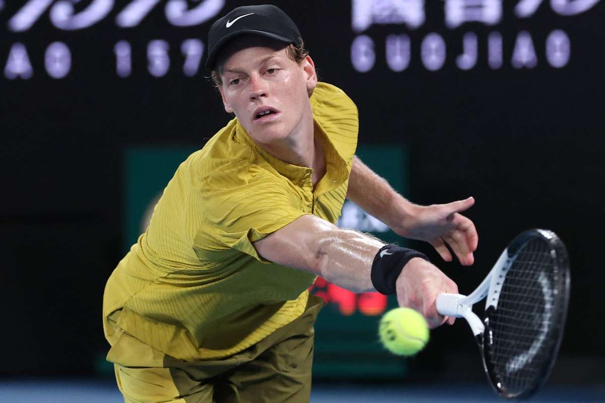 tracker de tenis sinner calificare cu emotii anisimova pegula si keys se califica in optimile de finala la australian open