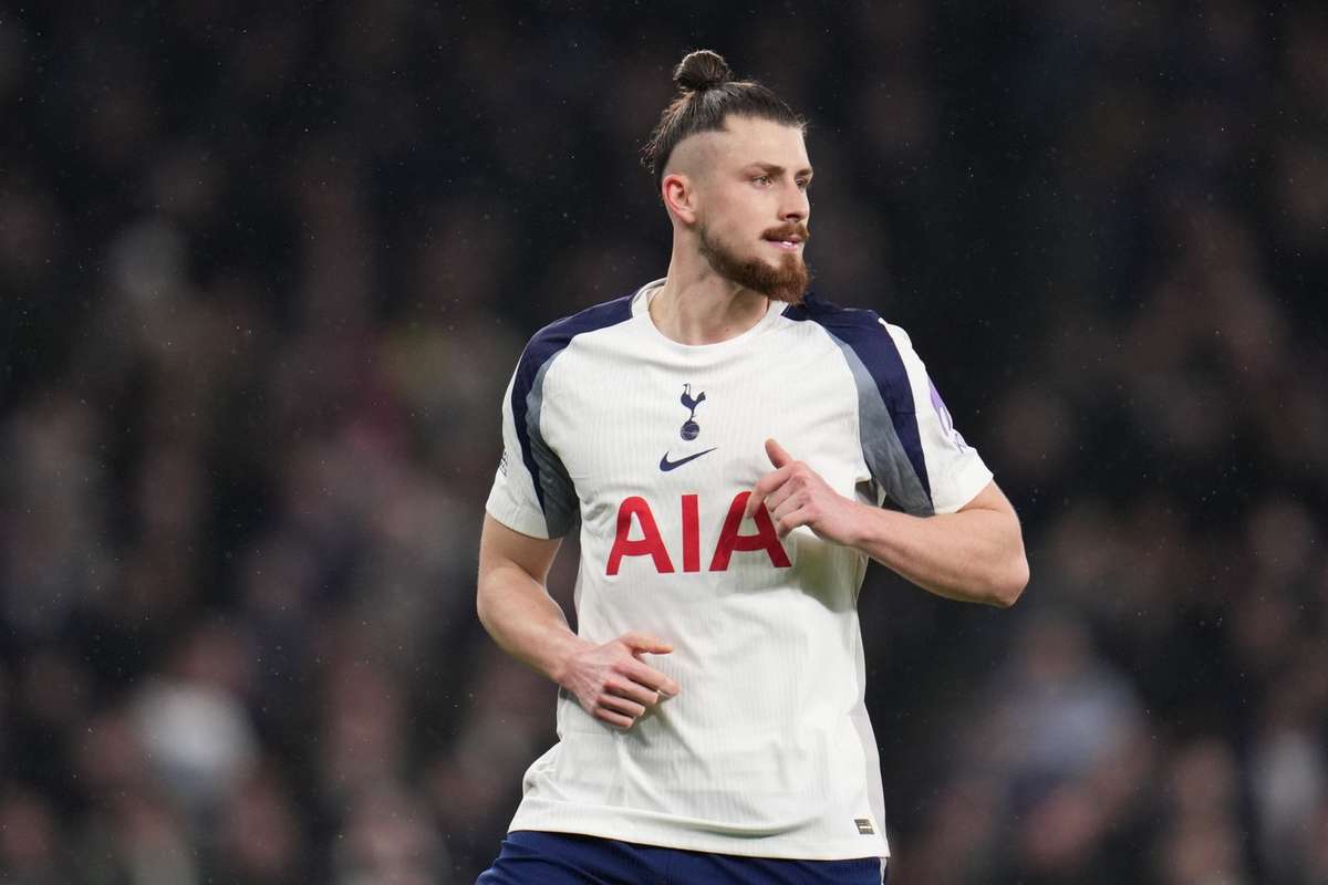 Confirmat Radu Dragusin poate juca pentru Tottenham in Liga Campionilor
