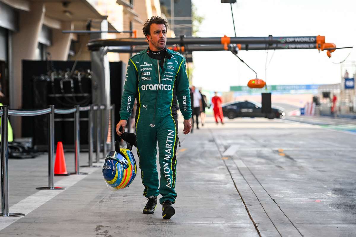 Drama la Aston Martin AMR26 ceda cu Fernando Alonso la conducere