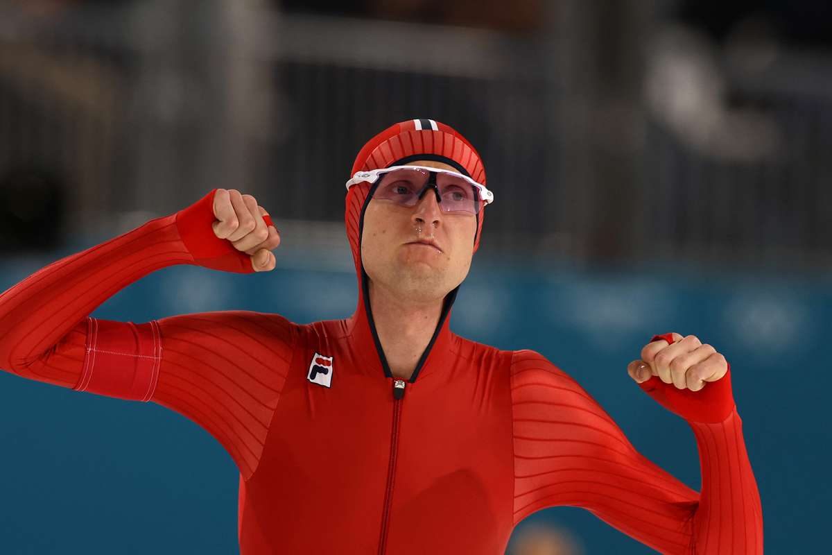 Norvegianul Sander Eitrem isi adjudeca aurul la 5000 m in patinaj viteza dominand competitia