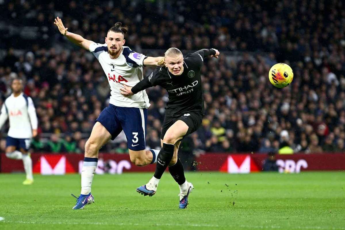 Premier League Radu Dragusin jucator titular la Tottenham