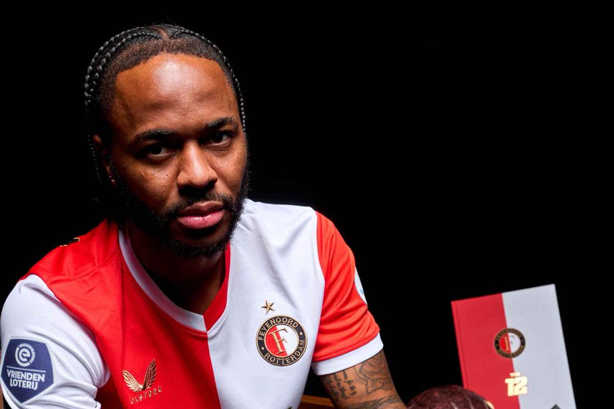 Raheem Sterling pregatit pentru debutul la Feyenoord dupa obtinerea permisului de munca