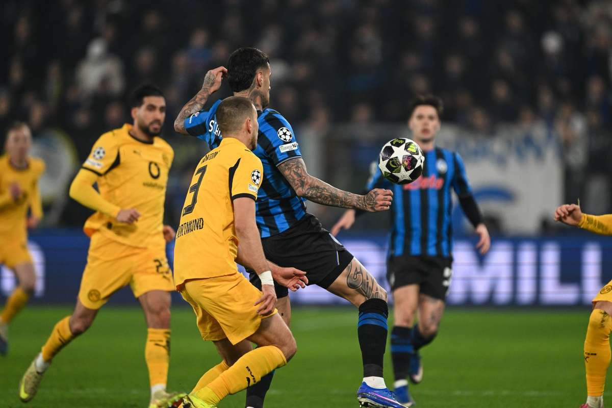thriller la bergamo desi conducea cu 2 goluri dortmund este eliminata in ultima clipa dupa un procedeu kung fu