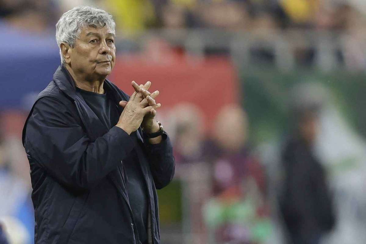 Accidentare in echipa Romaniei Mircea Lucescu a convocat de urgenta un alt jucator