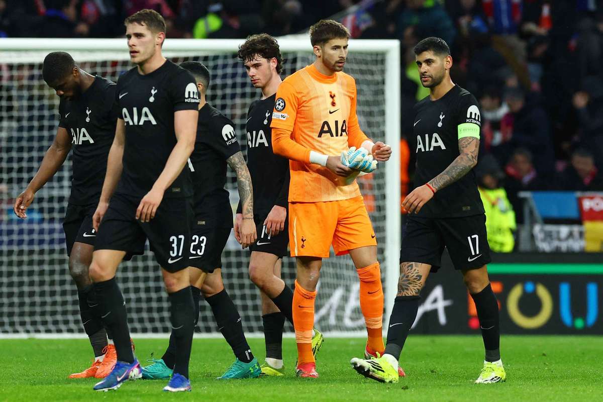 Cariera incheiata Portarul Kinsky criticat dur dupa ce a subminat Tottenham