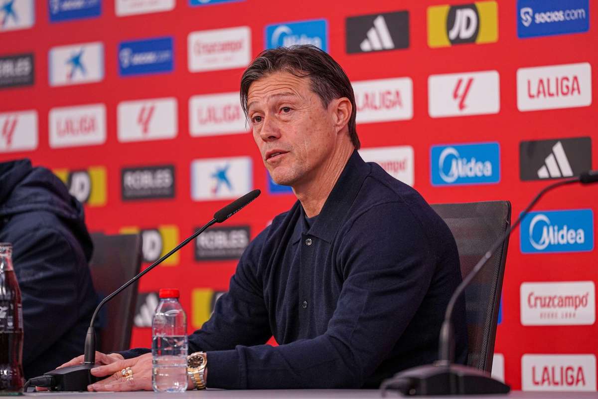 Castigatoarea a 7 trofee Europa League si a incheiat colaborarea cu antrenorul