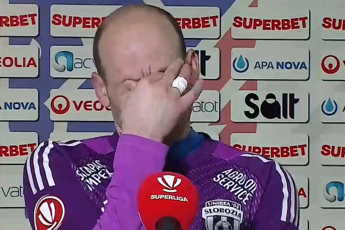 Portarul Denis Rusu in lacrimi dupa meciul FC Botosani Slobozia 3 2