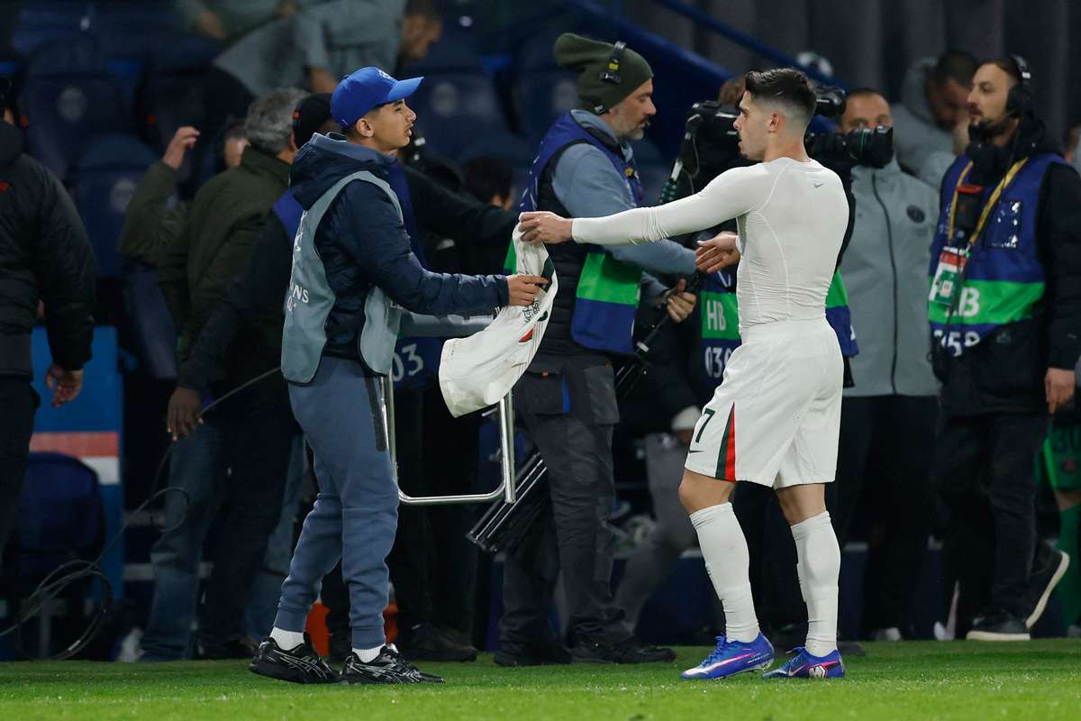 UEFA a initiati proceduri disciplinare impotriva jucatorului de la Chelsea care a facut un gest imprudent