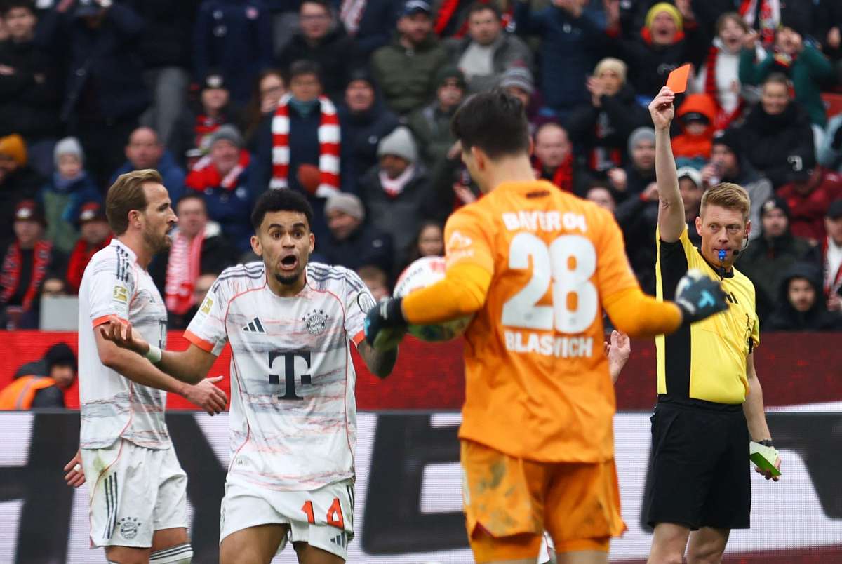 VIDEO Bayern cu doua cartonase rosii reuseste sa reziste la Leverkusen dintr un final dramatic