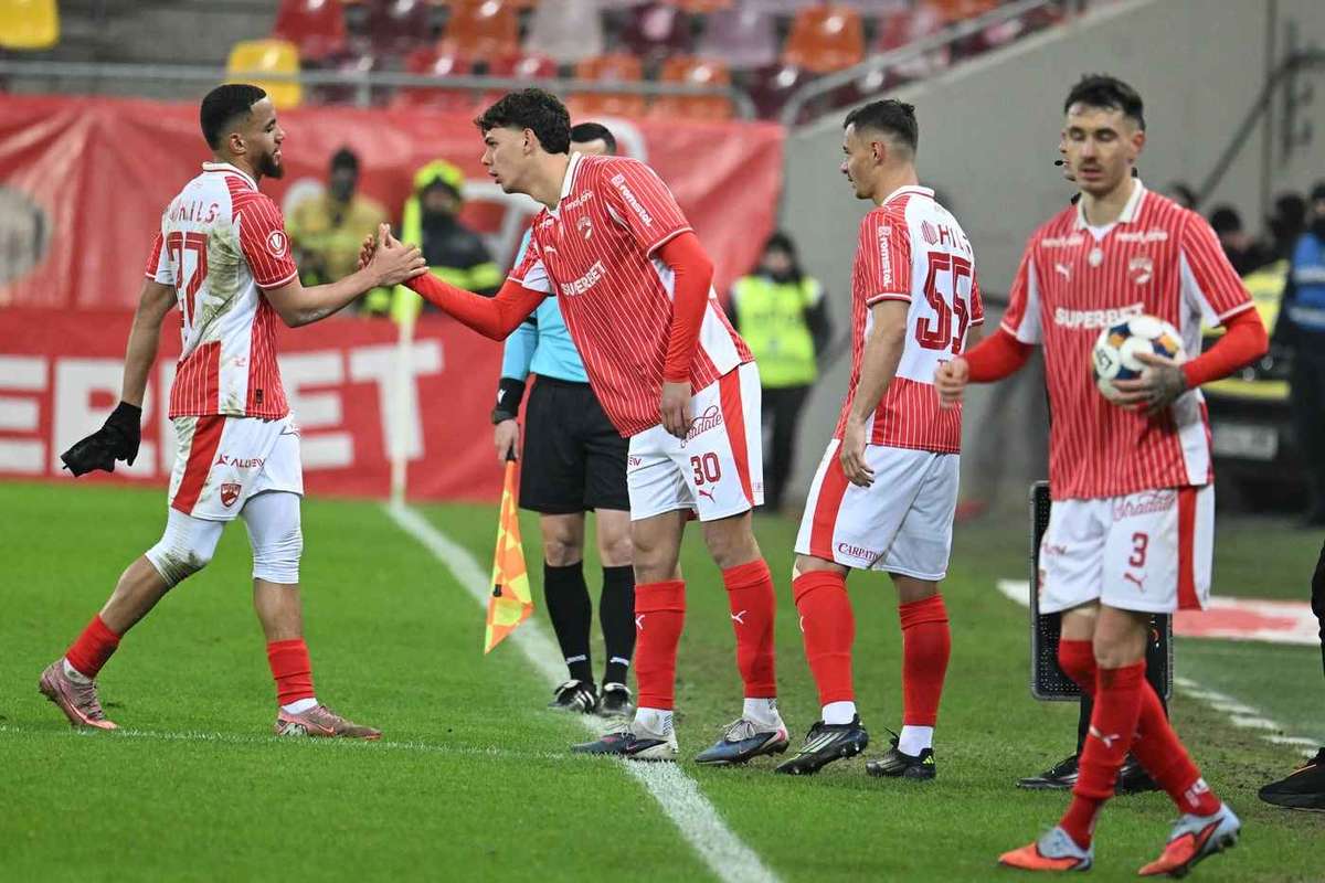 transmisie in direct cupa romaniei dinamo vs metalul buzau se decide ultima semifinalista