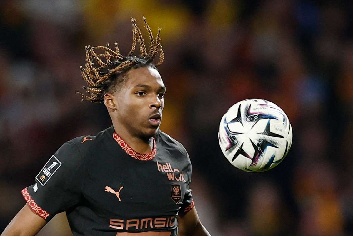 viitorul jucator al lui liverpool va fi supus unei interventii chirurgicale care ii va incheia sezonul