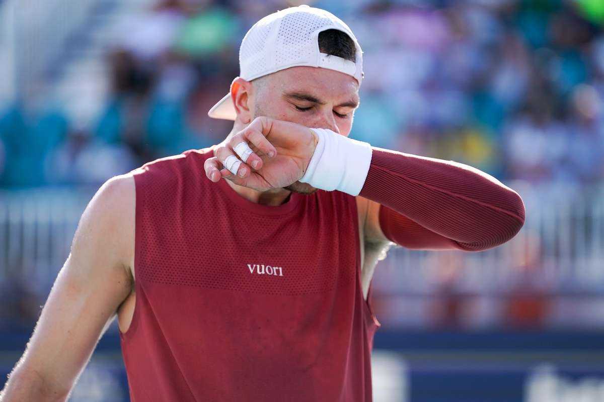 Accidentarea il forteaza pe Jack Draper sa se retraga din prima runda a Barcelona Open