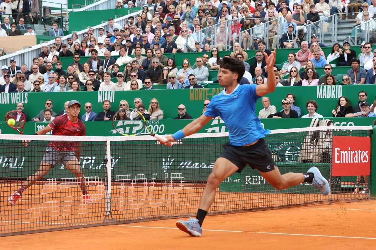 Alcaraz socheaza dupa debutul victorios de la Monte Carlo Voi pierde titlul de numar unu mondial