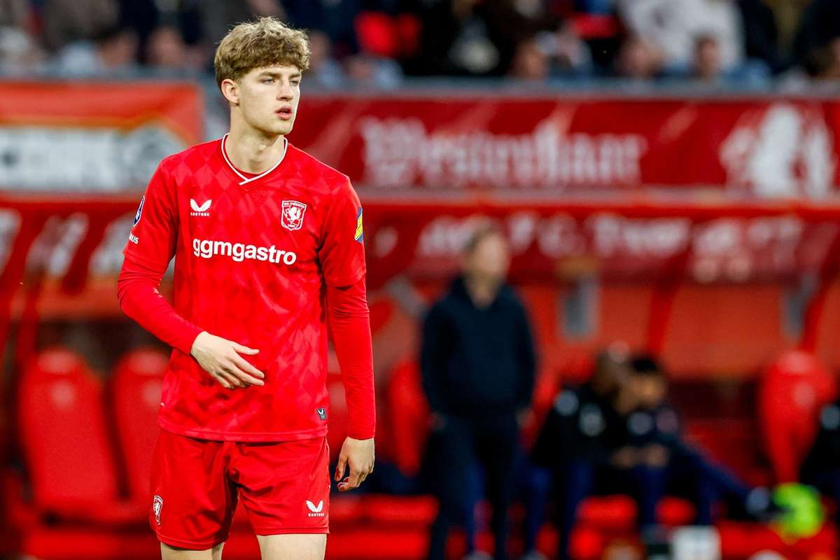 Chelsea si Barcelona concureaza pentru cea mai noua bijuterie olandeza