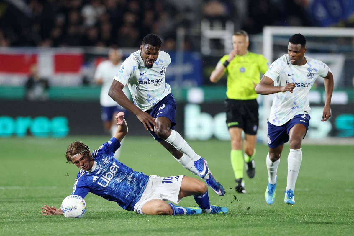 Chivu cucereste Italia Inter revine de la 0 2 cu Como si se apropie de titlul din Serie A