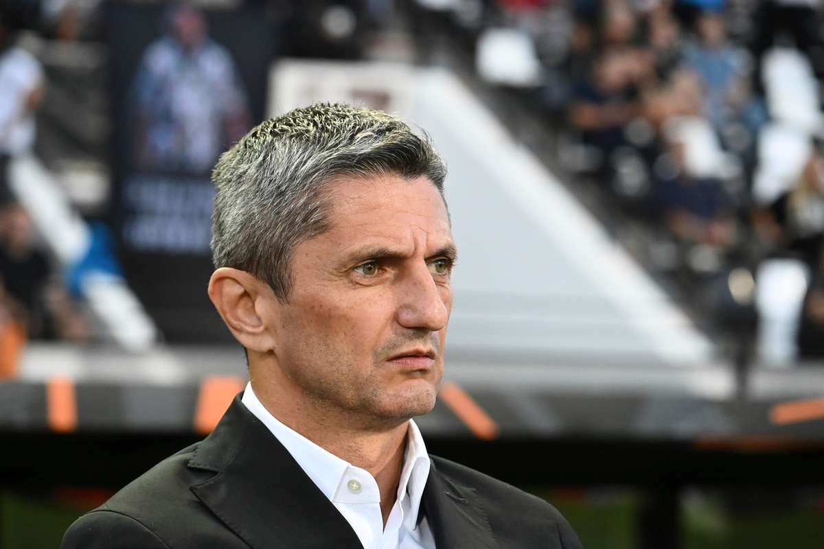Razvan Lucescu a venit de urgenta in Bucuresti A renuntat la PAOK