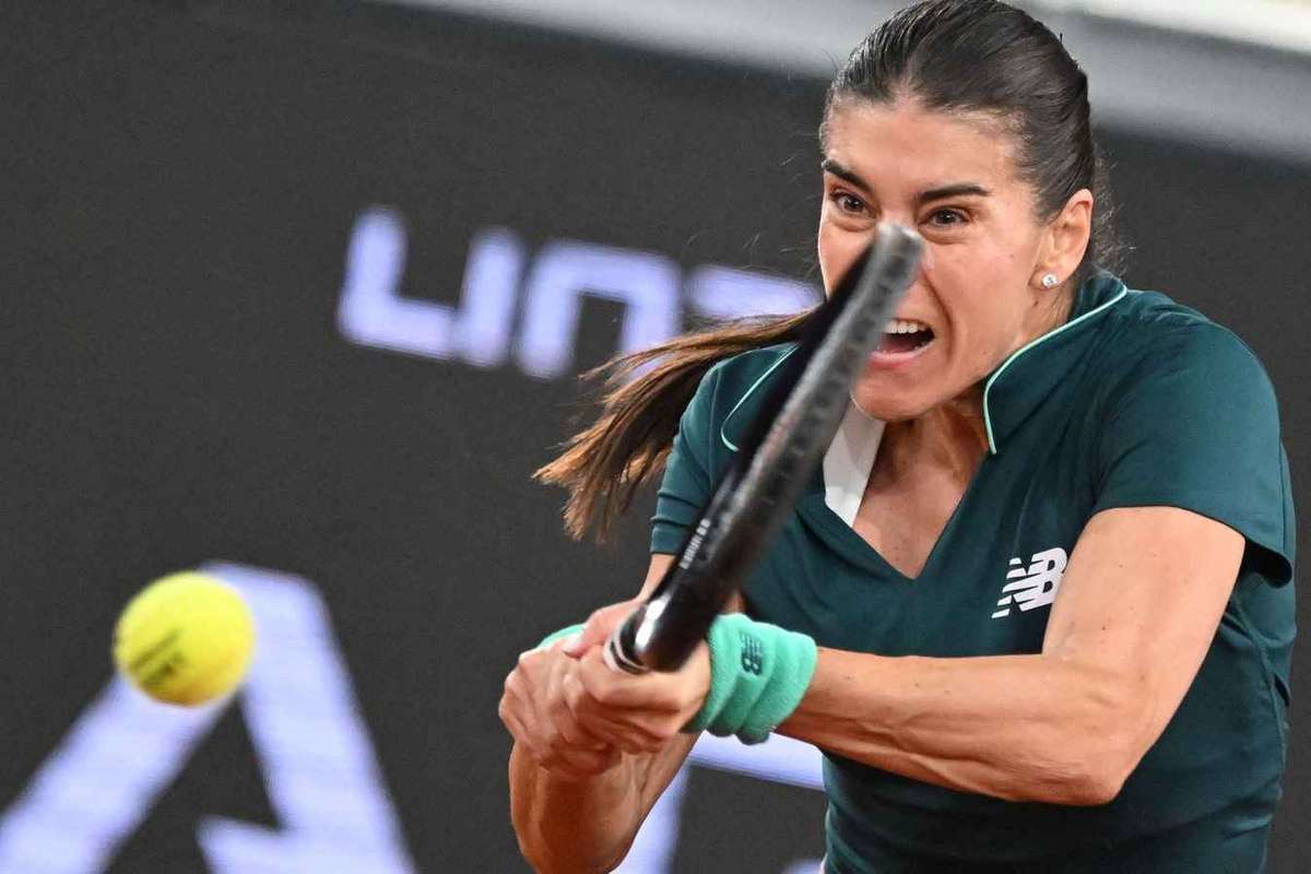 Sorana Cirstea beneficiaza de abandonul adversarei si se califica in sferturi la Rouen