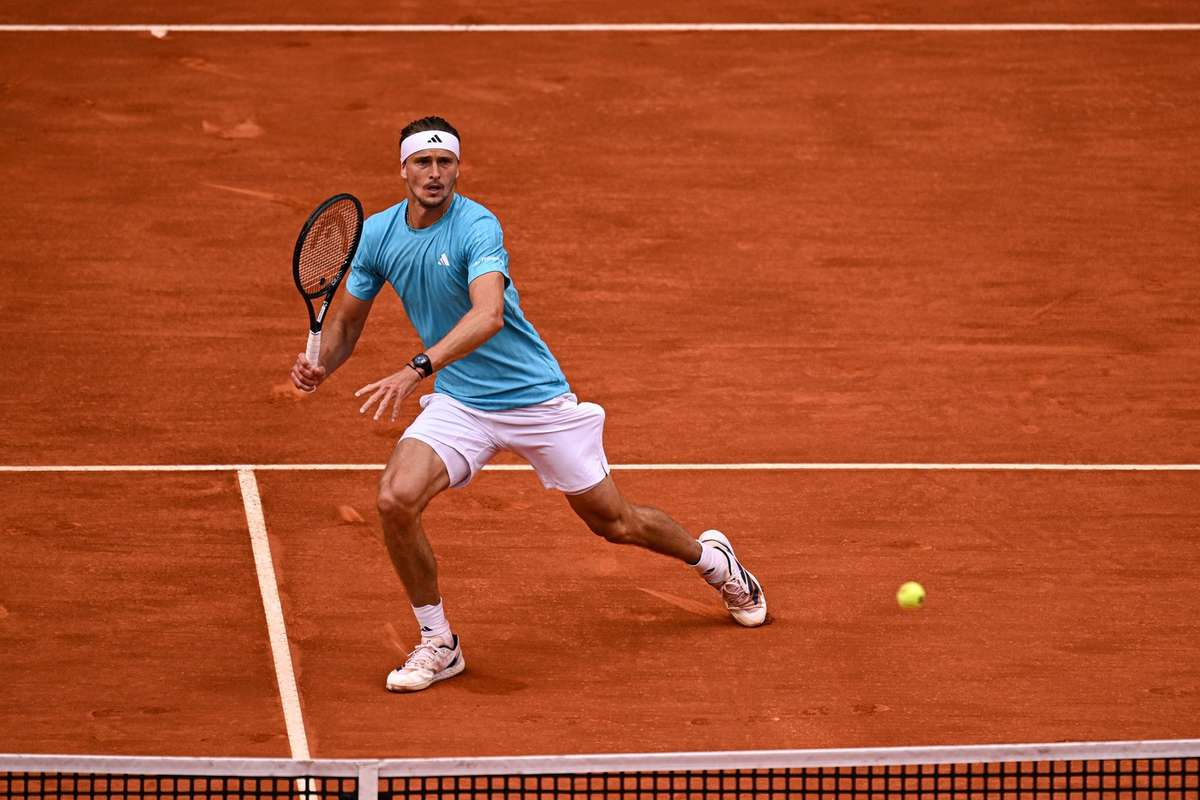 Tracker de Tenis Zverev il depaseste pe Mensik dupa un meci de peste 2 ore Pliskova o intalneste pe Potapova