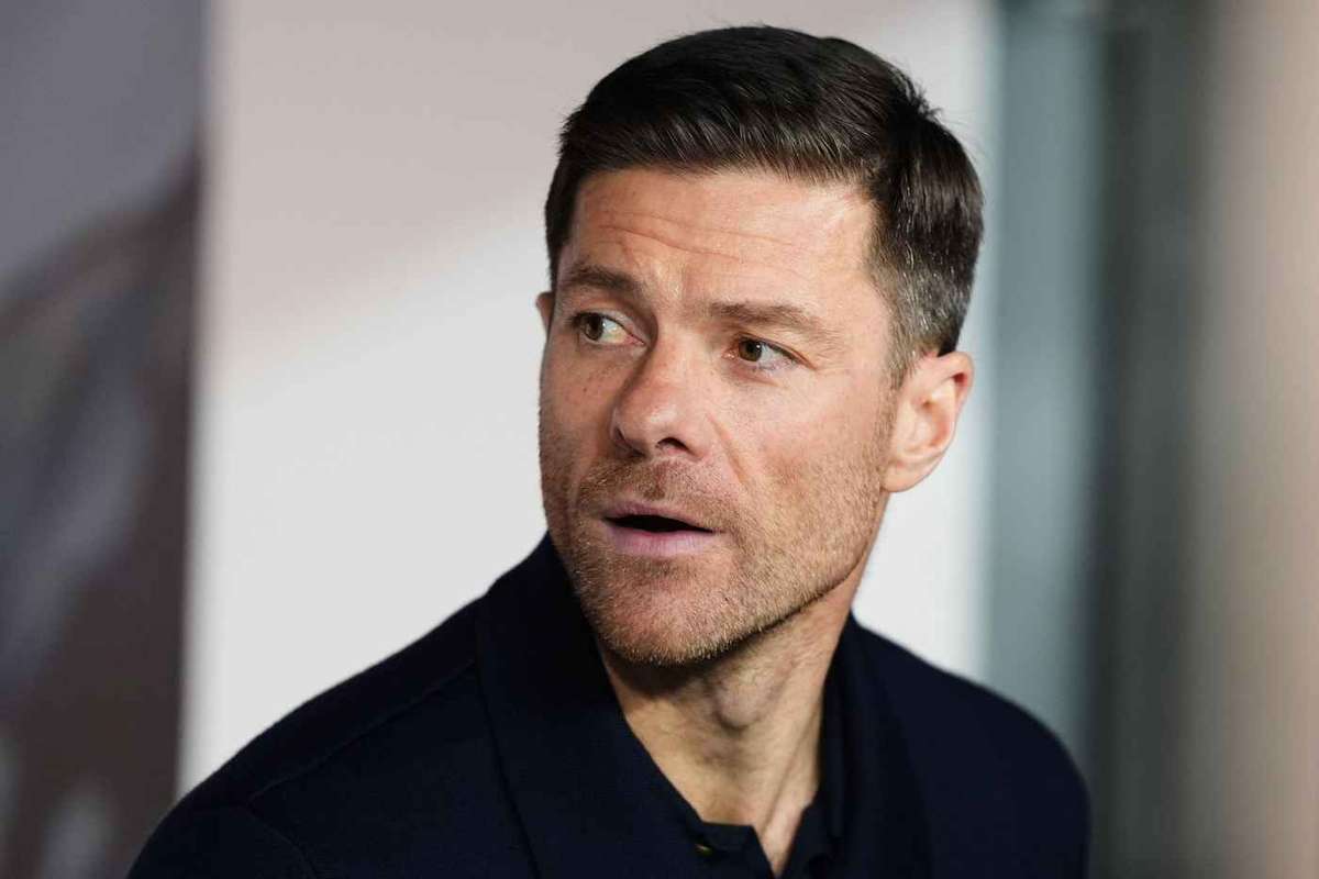 Xabi Alonso pe lista restransa a lui Chelsea pentru functia de antrenor