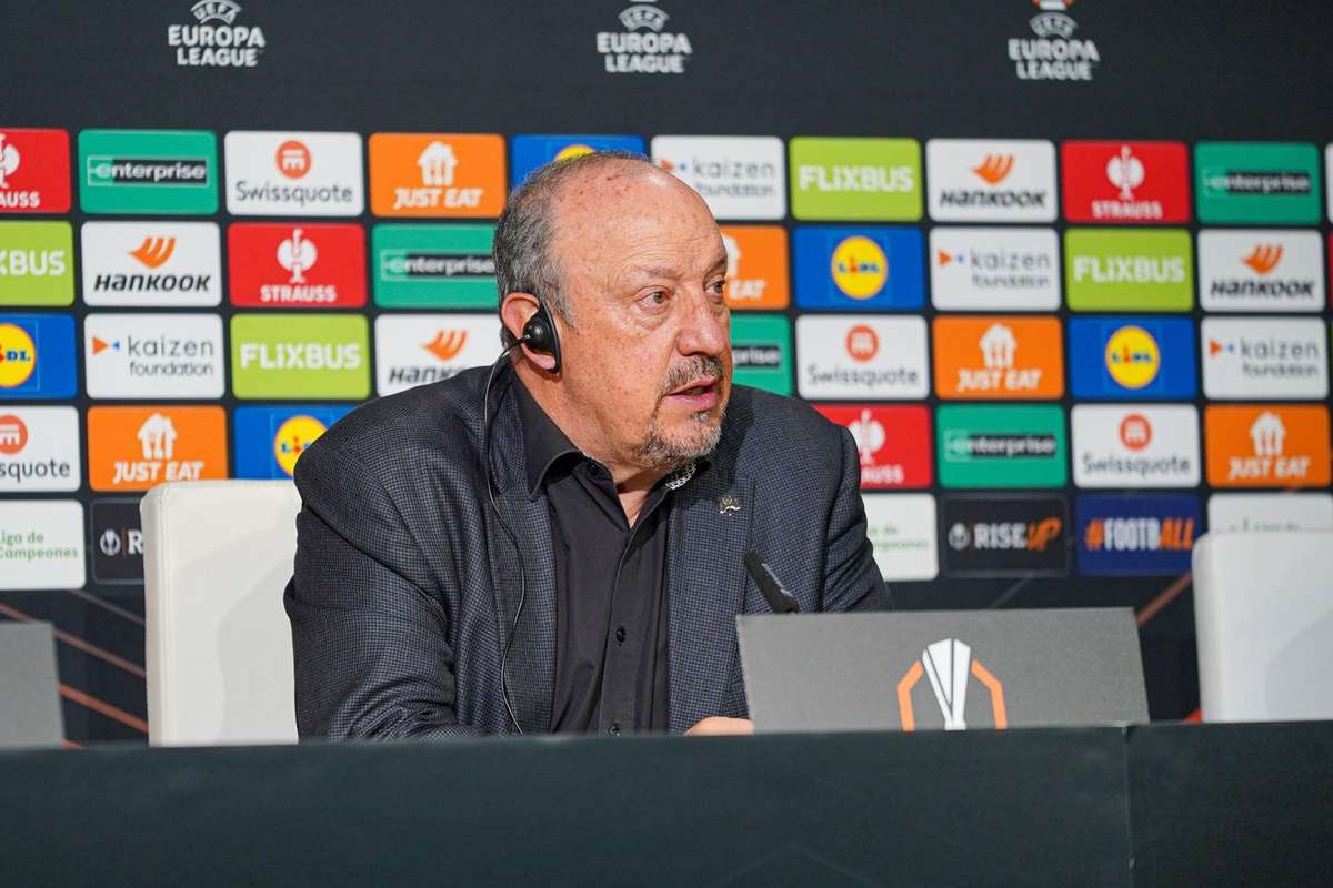 cuvinte de apreciere pentru cristi chivu rafa benitez a stiut sa gestioneze situatii chiar si in momente critice