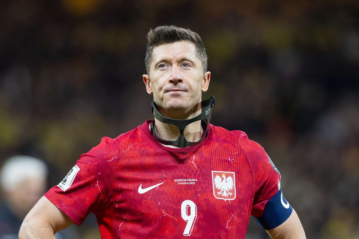 robert lewandowski sugereaza ca ar putea renunta la nationala poloniei trebuie sa ma reflectez