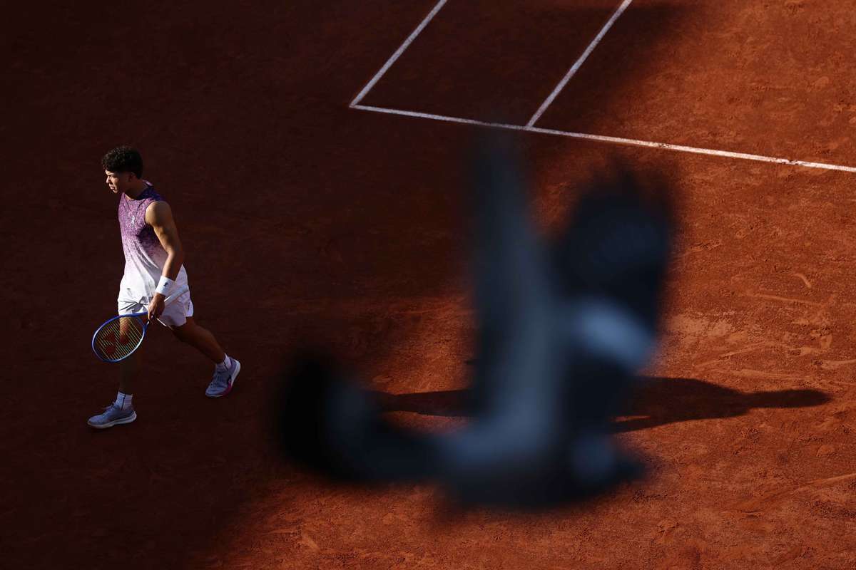 Ben Shelton eliminat in faza a doua la Roland Garros