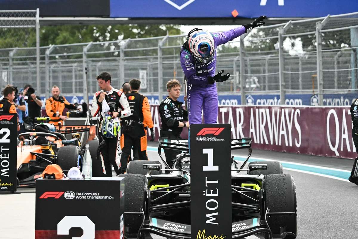 Kimi Antonelli obtine victoria la Miami in fata celor doi piloti McLaren si isi extinde avantdul in clasament