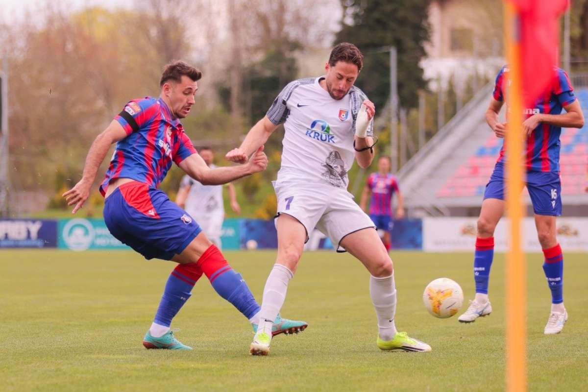 LIVE FC Bihor Chindia Targoviste Se da startul etapei a opta in play off ul Ligii a 2 a