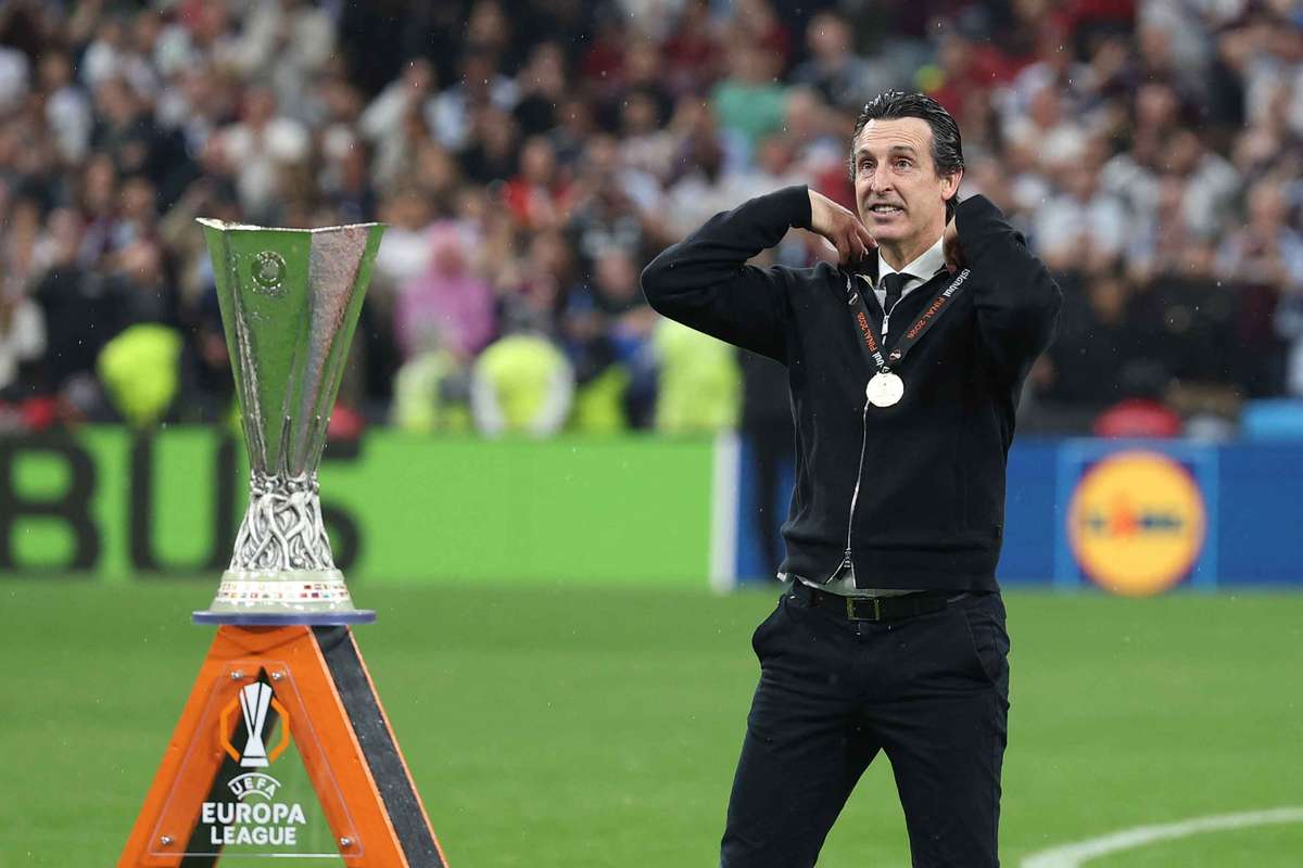 Sa i se ridice o statuie Unai Emery este deja o legenda la Aston Villa