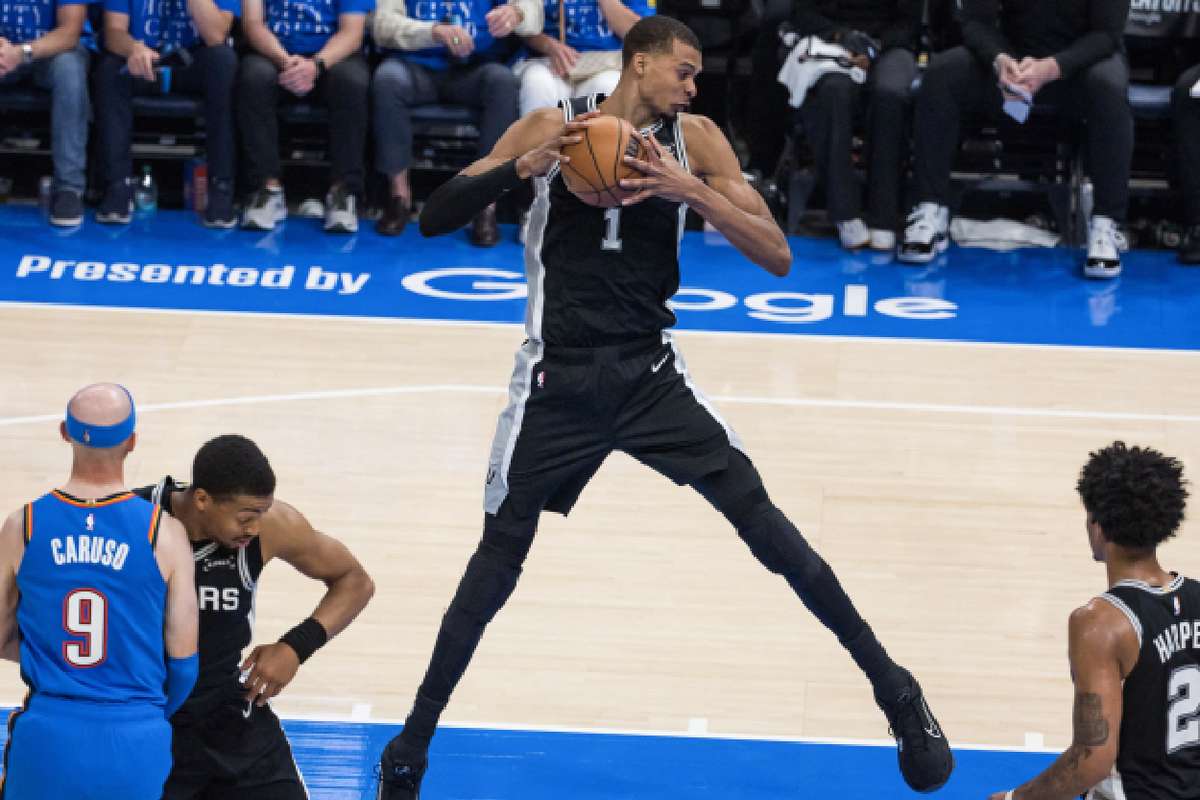 San Antonio Spurs si New Orleans Pelicans vor disputa meciuri la Paris si Manchester in 2027