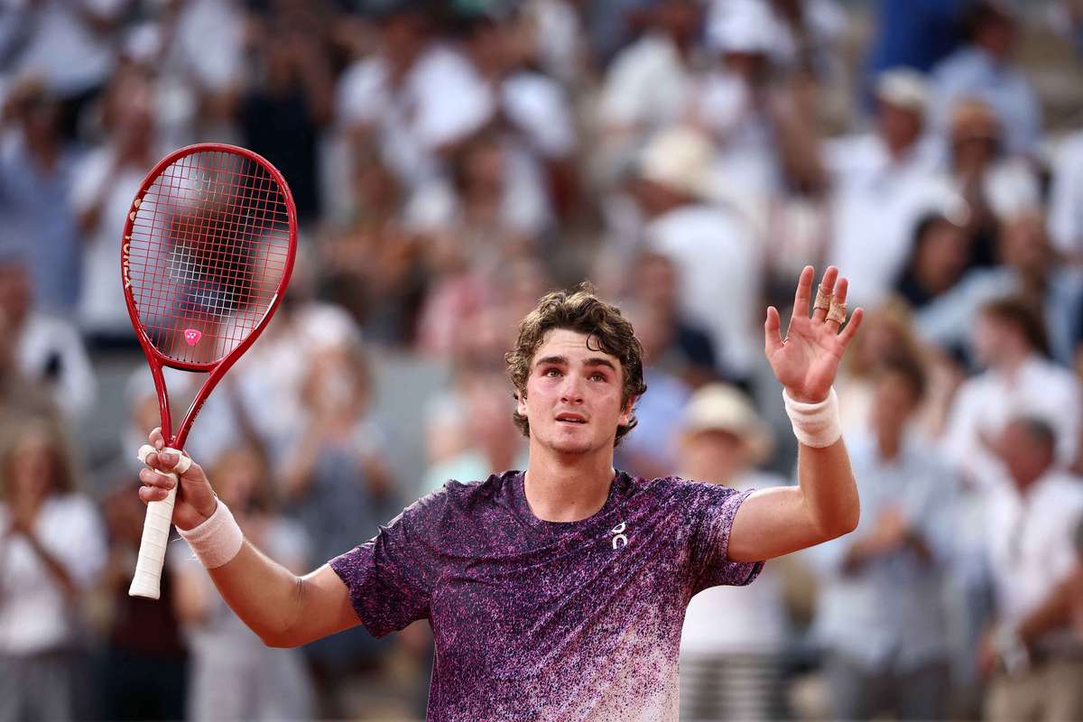Sărbătoare în Brazilia după victoria surprinzătoare a lui Joao Fonseca în fața lui Novak Djokovic 2 Sarbatoare in Brazilia dupa victoria surprinzatoare a lui Joao Fonseca in fata lui Novak Djokovic