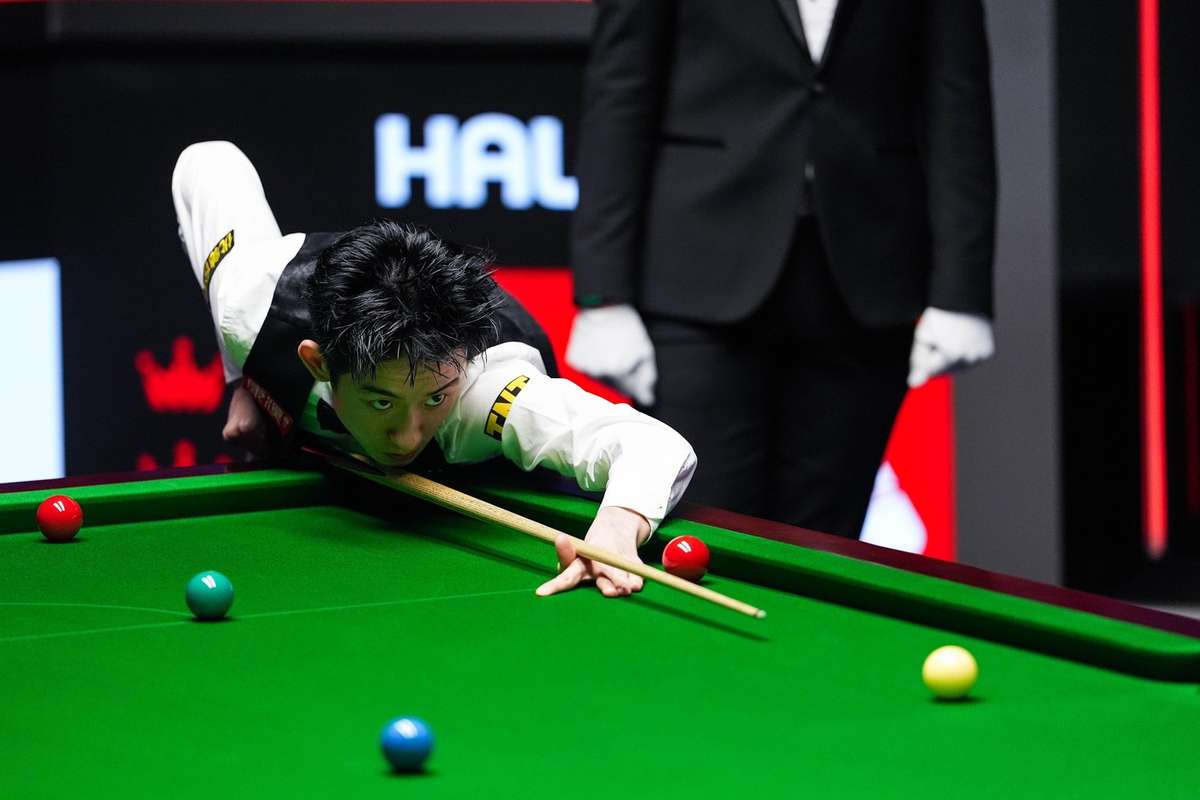 Wu isi ia conducerea in fata lui Allen Higgins si Murphy in semifinalele Mondialului