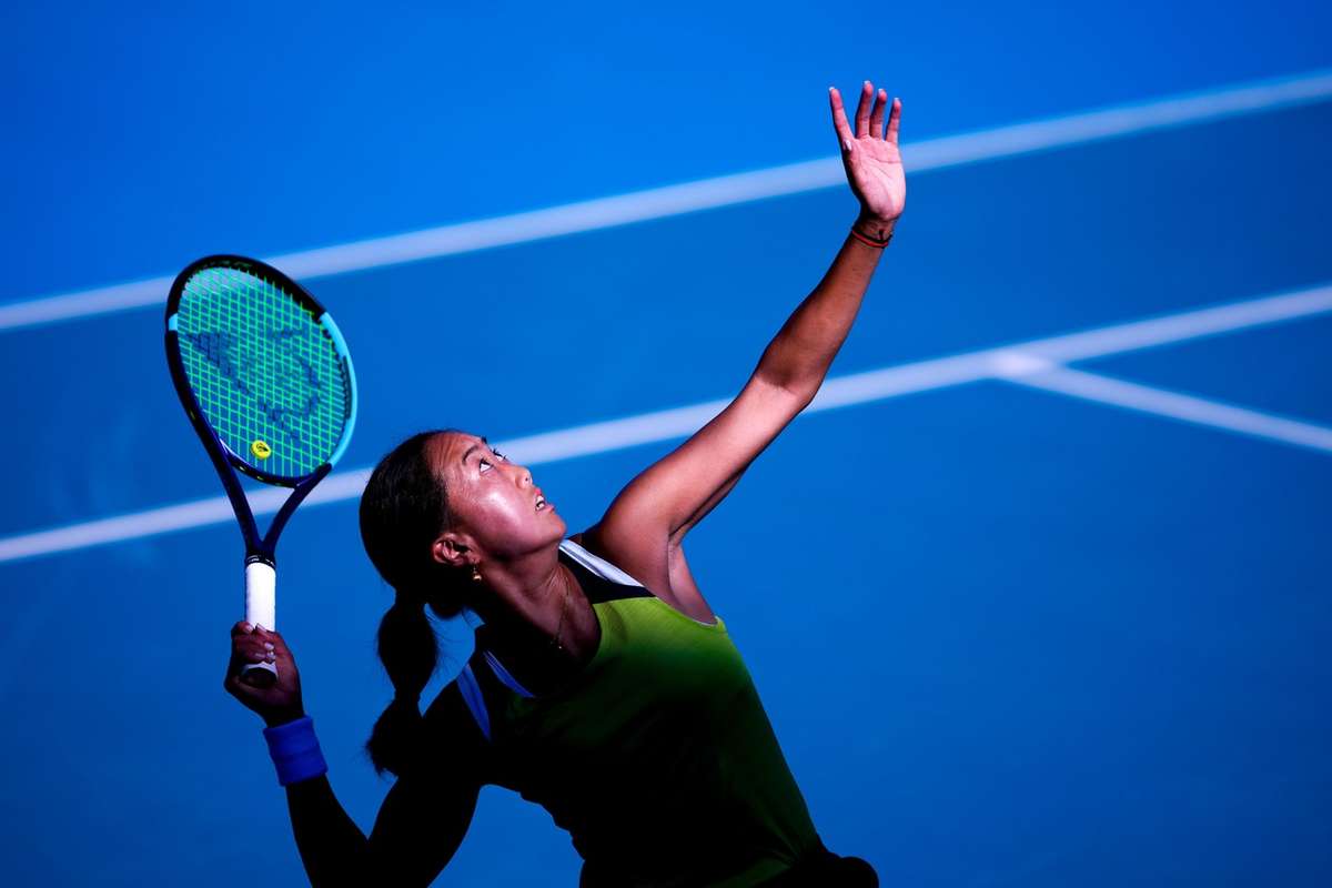 A doua favorita a fost eliminata din cursa pentru sferturile de finala ale turneului WTA de la Athena