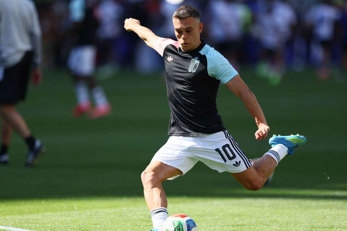 Beșiktaș finalizează transferul lui Leandro Trossard de la Arsenal 2 Besiktas finalizeaza transferul lui Leandro Trossard de la Arsenal