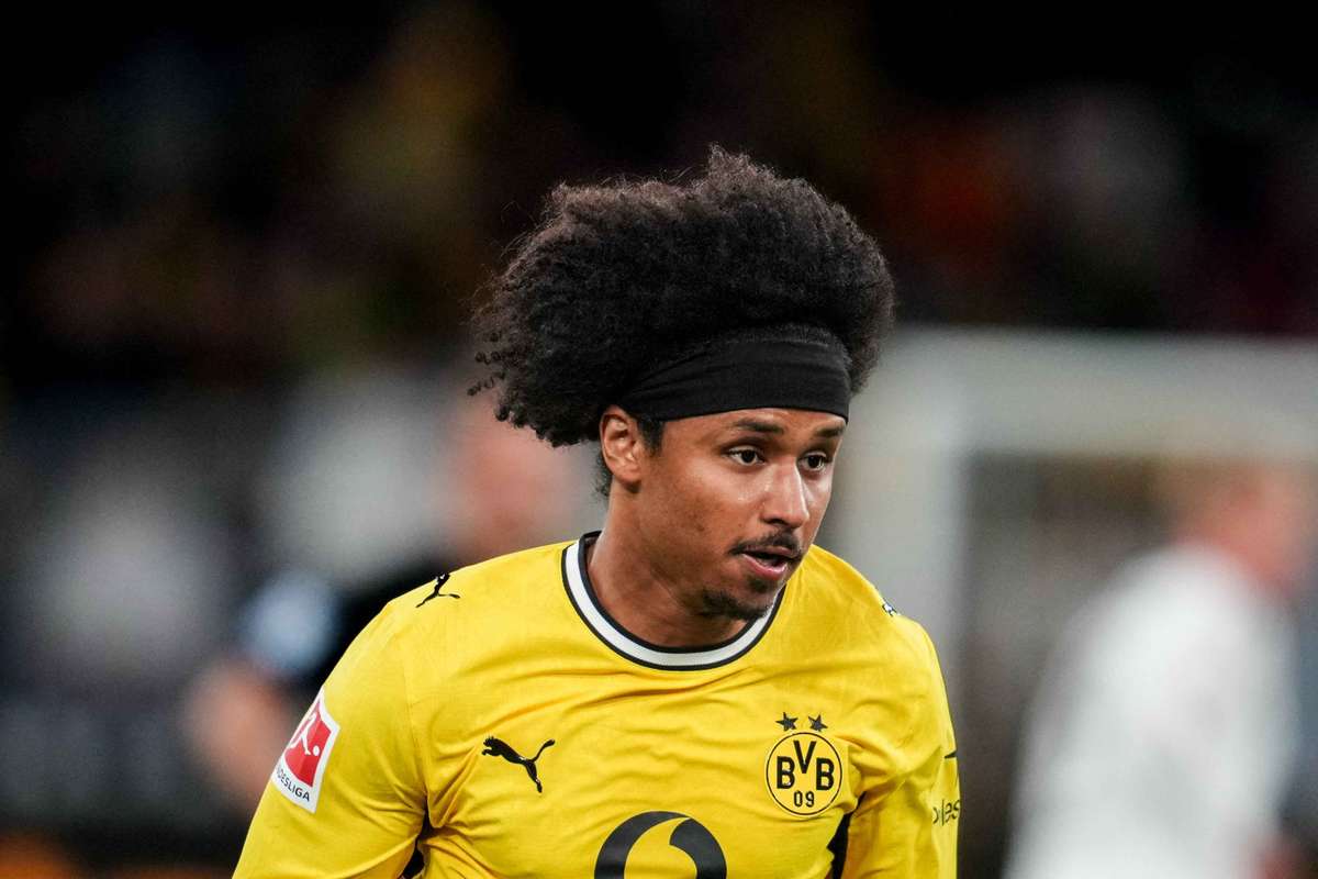 Borussia Dortmund confirmă absența lui Adeyemi. Negocierile cu Barcelona continuă. 2 Borussia Dortmund confirma absenta lui Adeyemi Negocierile cu Barcelona continua