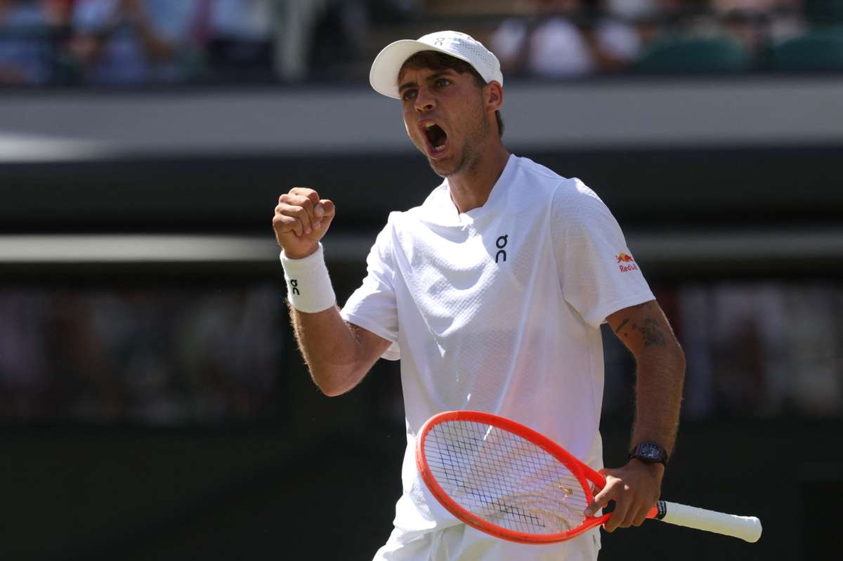 Cobolli se califică în sferturile de finală la Wimbledon pentru al doilea an la rând 2 Cobolli se califica in sferturile de finala la Wimbledon pentru al doilea an la rand