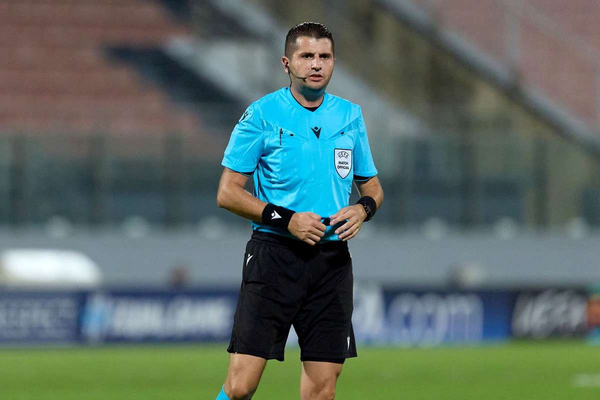 Lovitura pentru arbitrajul romanesc UEFA l a suspendat pe Andrei Chivulete de la un meci din Europa League