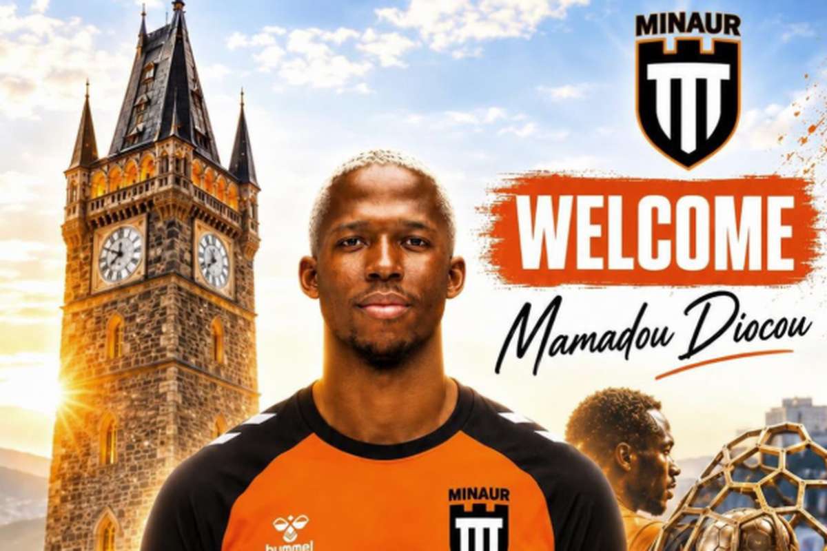 Mamadou Diocou este noul jucător al echipei Minaur Baia Mare, după ce a părăsit FC Porto. 4 Mamadou Diocou este noul jucator al echipei Minaur Baia Mare dupa ce a parasit FC Porto