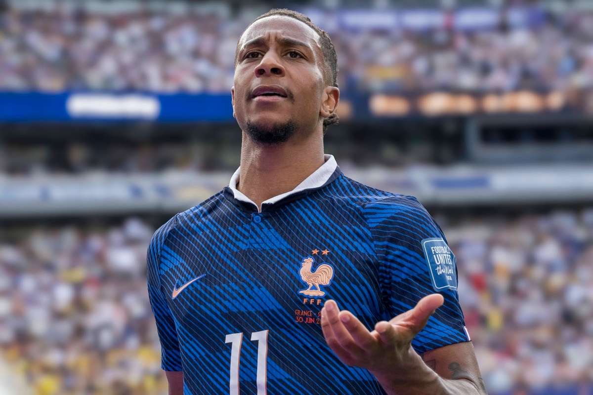 Michael Olise se apropie de recordul de pase decive detinut de Messi si Maradona