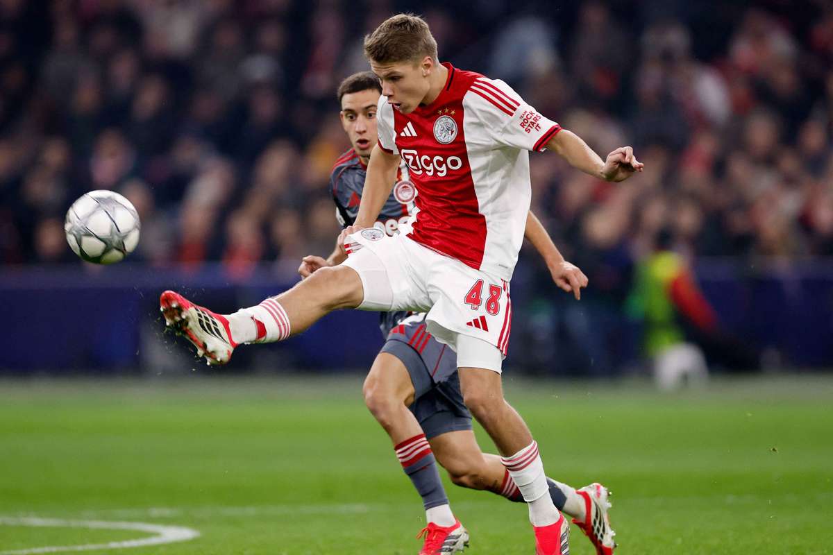 Newcastle achiziționează un jucător de 18 ani de la Ajax pentru 27 de milioane de euro 3 Newcastle achizitioneaza un jucator de 18 ani de la Ajax pentru 27 de milioane de euro
