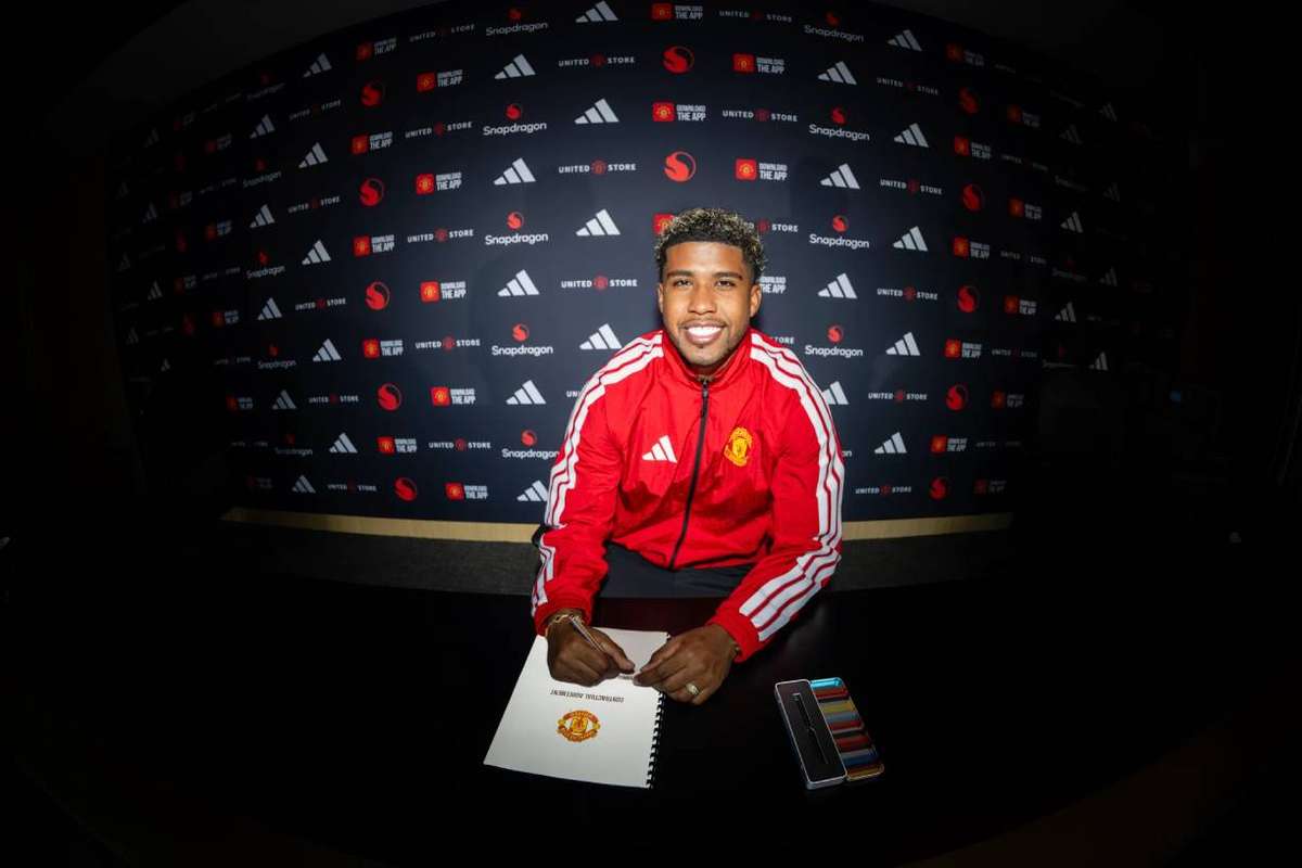 „Visele devin realitate!” În așteptarea lui Tielemans de la Villa, Man United îl prezintă pe jucătorul de la Chelsea 2 Visele devin realitate In asteptarea lui Tielemans de la Villa Man United il prezinta pe jucatorul de la Chelsea