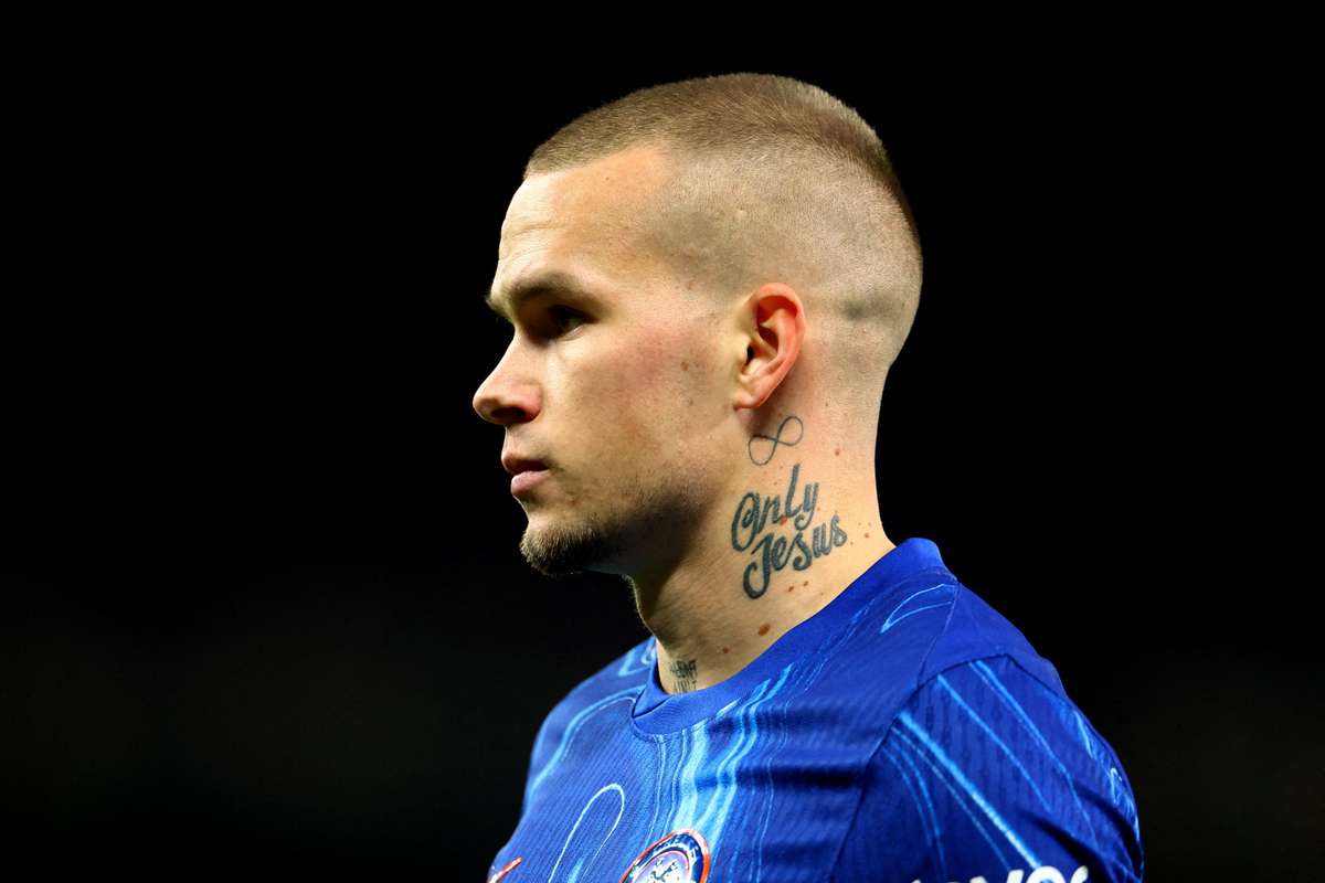 Antrenorul lui Chelsea, Alonso, „extrem de bucuros” că suspendarea lui Mudryk a fost anulată, dar incert în legătură cu viitorul său 3 Antrenorul lui Chelsea Alonso extrem de bucuros ca suspendarea lui Mudryk a fost anulata dar incert in legatura cu viitorul sau