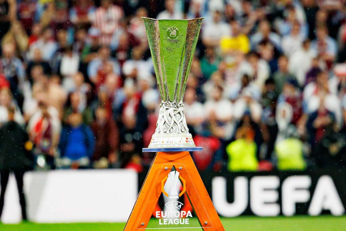 Ce șanse are Universitatea Craiova să se califice în faza grupelor Europa League. Previziunile experților 2 Ce shanse are Universitatea Craiova sa se califice in faza grupelor Europa League Previziunile