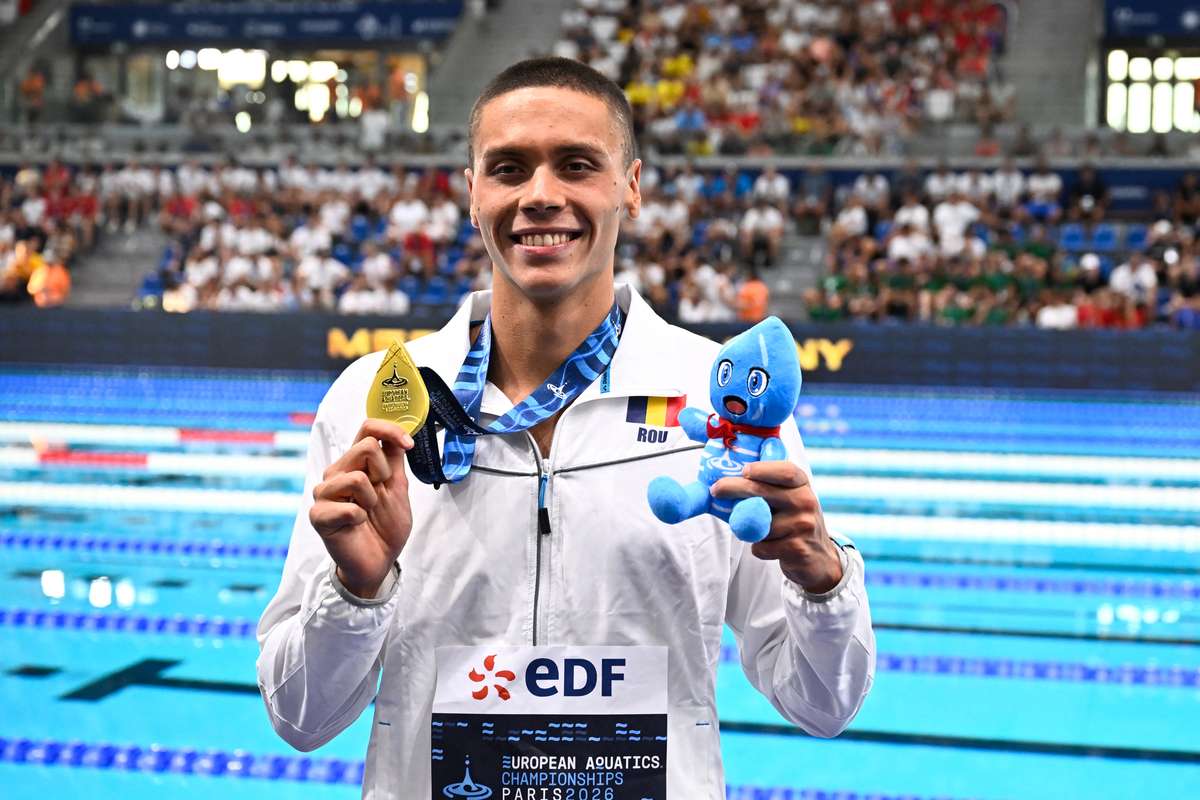 David Popovici distins de European Aquatics cu titlul de cel mai bun inotator din 2025
